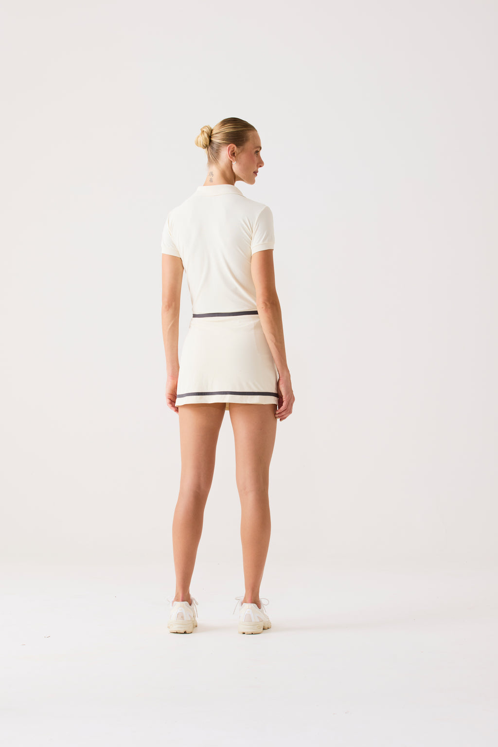 Short Saia Movement - Off White com Cinza
