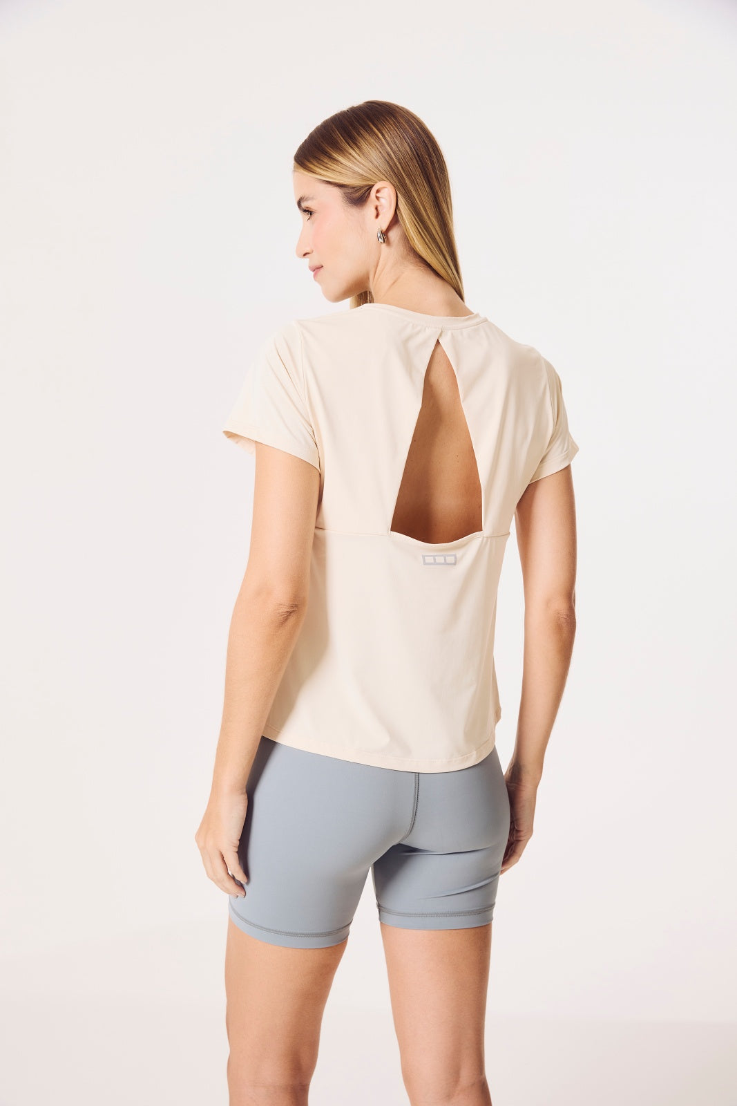 T-Shirt Triangulo Movemente - Off White